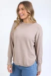 delilah-knit-lqgIZpsU-0.webp