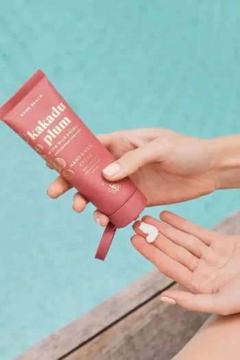 MAINE BEACH Gift Guide-ESSENTIALS PACK KAKADU-PLUM