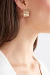 hulle-tiny-hoop-earring-HIwmTqpj-0.webp