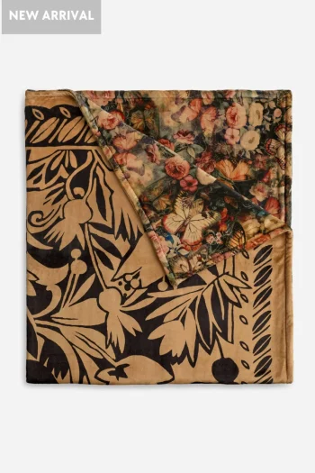 JOHNNY WAS Gift Guide|Travel Essentials-LOLA COZY BLANKET MULTI