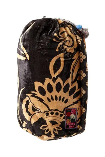 JOHNNY WAS Gift Guide|Travel Essentials-LOLA COZY BLANKET MULTI