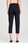 nomad-pant-xoJnBdsD-0.webp