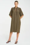 zip-plaza-dress-ksOojAQI-0.webp